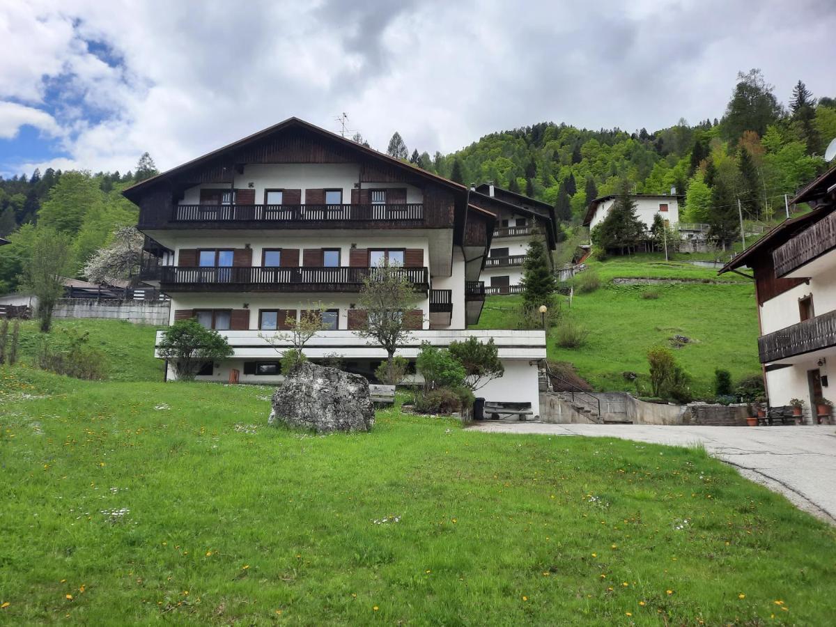 Appartamenti Dolomiti Colcerver Exterior foto